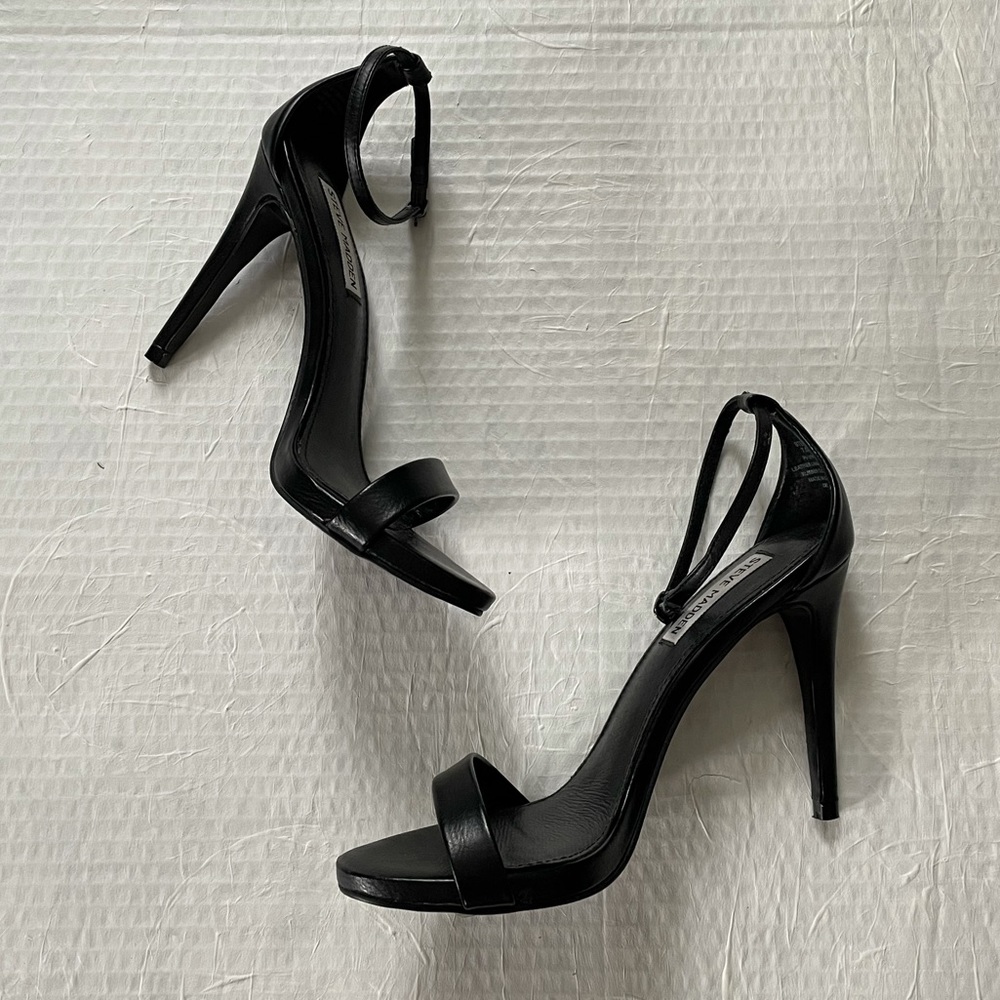 • Steve Madden • heels